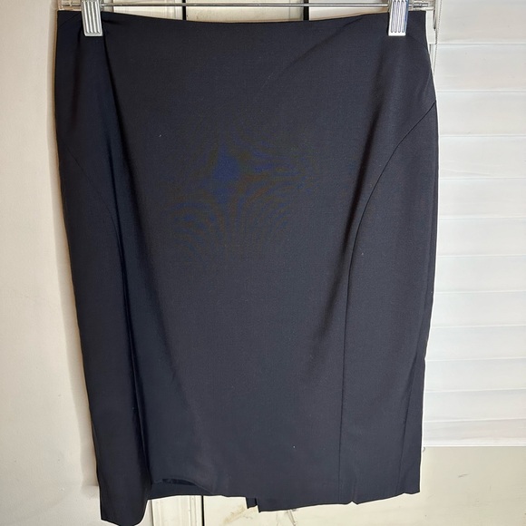 Navy Ann Taylor lined skirt 4 petite - Picture 1 of 4
